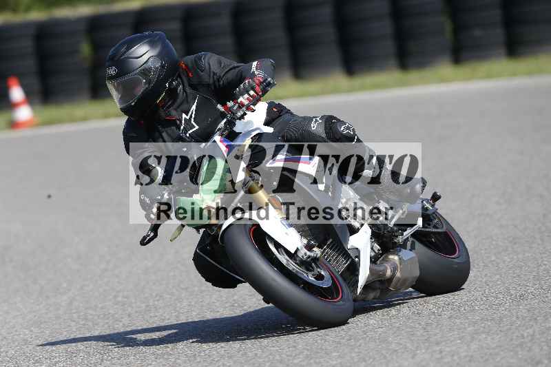 /44 09.08.2025 Plüss Moto Sport ADR/Einsteiger/50